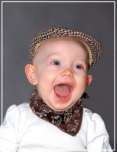 Glad pojke baby bild © Eric Hammerin www.ericsfoto.com